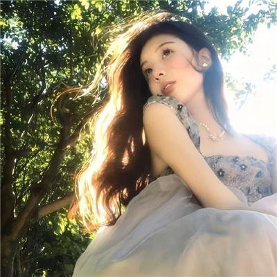 男生女生向前冲